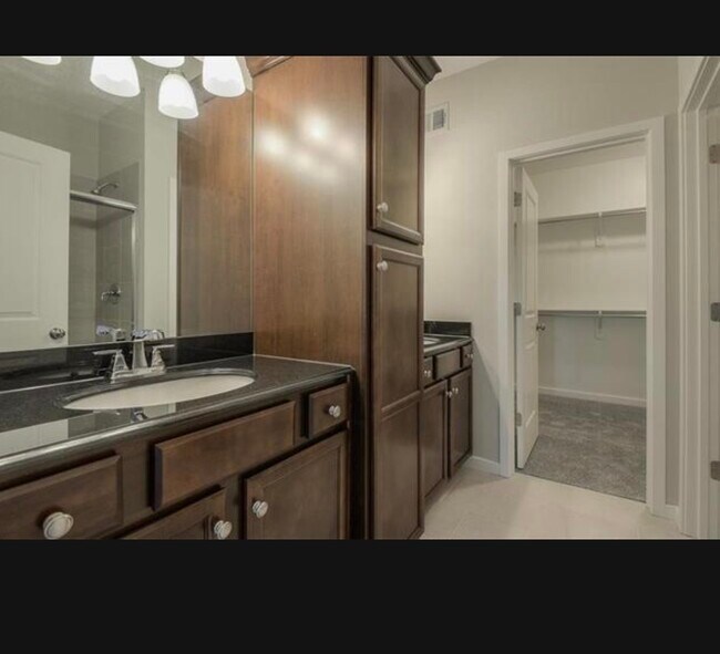 Foto del edificio - 12906 W 93rd St