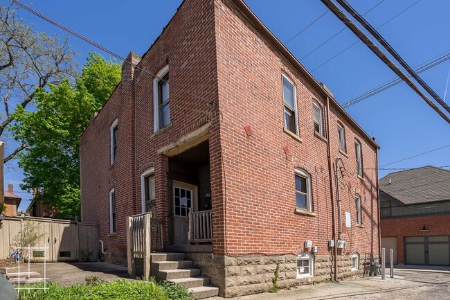 Building Photo - 751-753-753 Hunter Ave