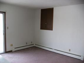 Building Photo - Westgate SW - RESIDENT Heat & Water PAID!