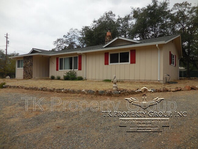 Building Photo - 11592 Peoria Road