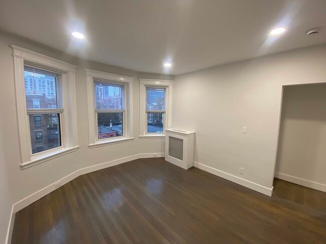 Foto del edificio - 111 Park Dr