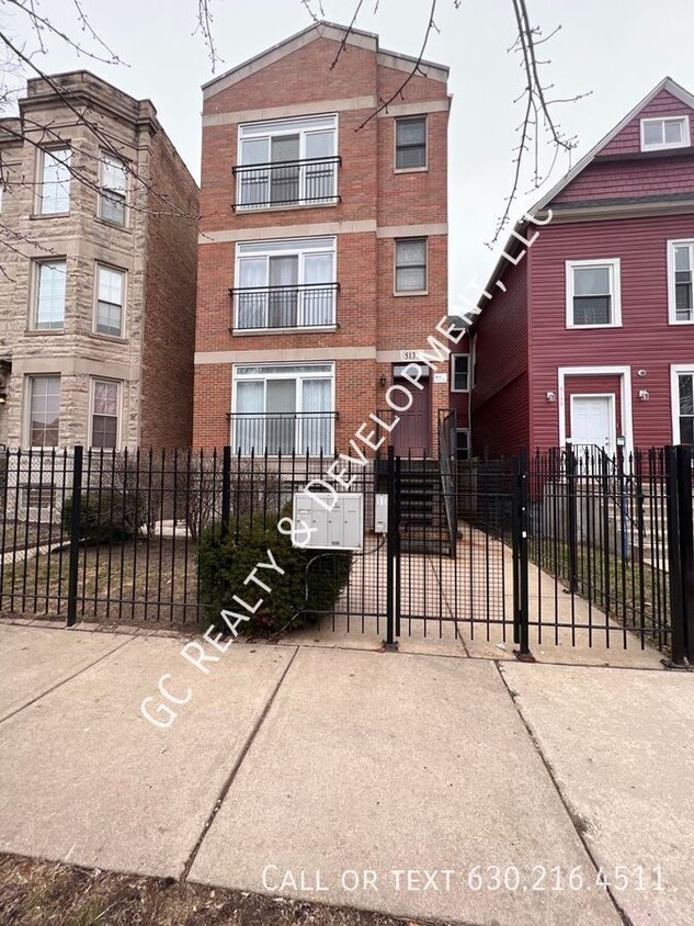 Primary Photo - 5137 S Wabash Ave