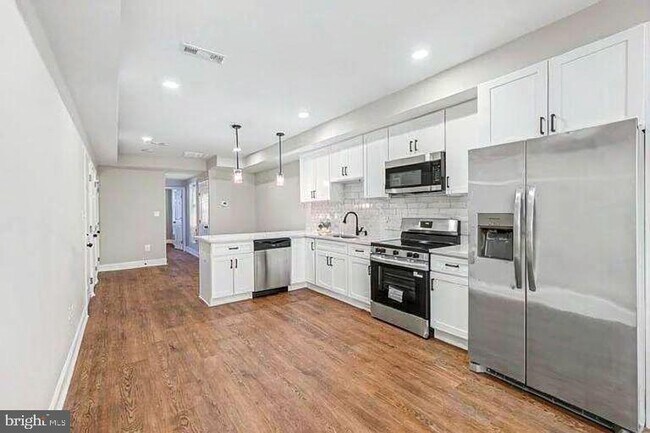 Foto del edificio - 1625 Edmondson Ave
