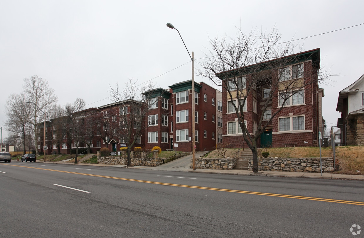 Building Photo - 4008-4030 Troost Ave