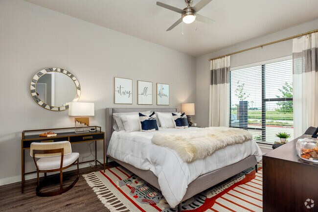 2BR, 2BA - 1,112SF - Kinstead