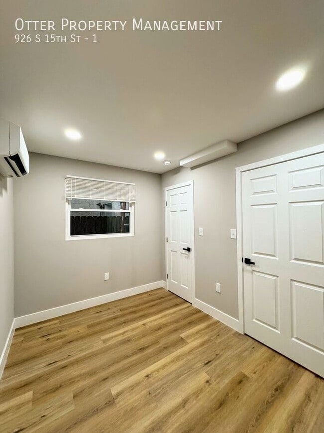 Foto del edificio - 926 S 15th St