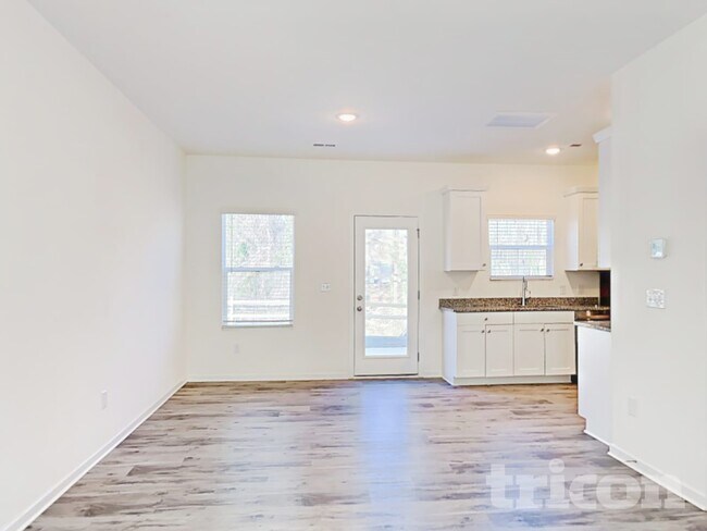 Building Photo - 820 Caper St