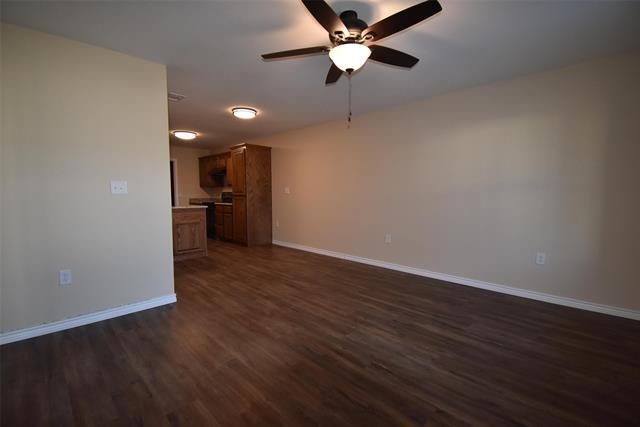 Building Photo - 105 Elm St