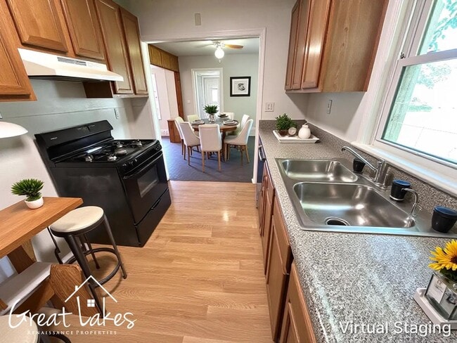 Building Photo - Lovely 3 bedroom / 1 bathroom house now available for rent!