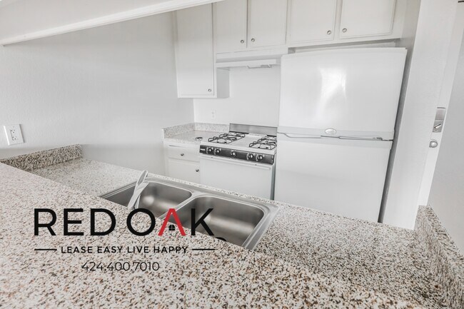 Building Photo - One Bedroom with Large Windows, Updated Ki...