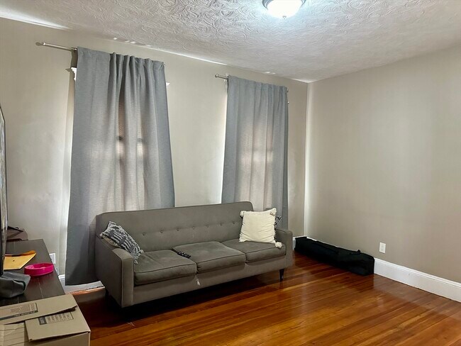 Foto del edificio - 98 Irving St