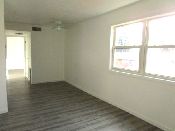 Building Photo - 2515 W Westport Rd