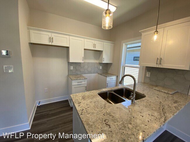 Foto del edificio - 3 br, 2.5 bath House - 3051 Fulton St