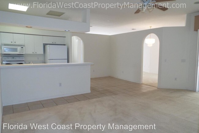 Foto del edificio - 4 br, 2 bath House - 7409 38th Ct. E