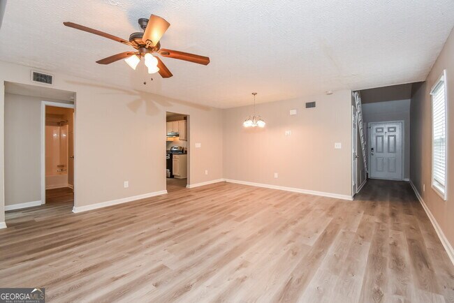 Foto del edificio - 563 Caloosa Cove SW
