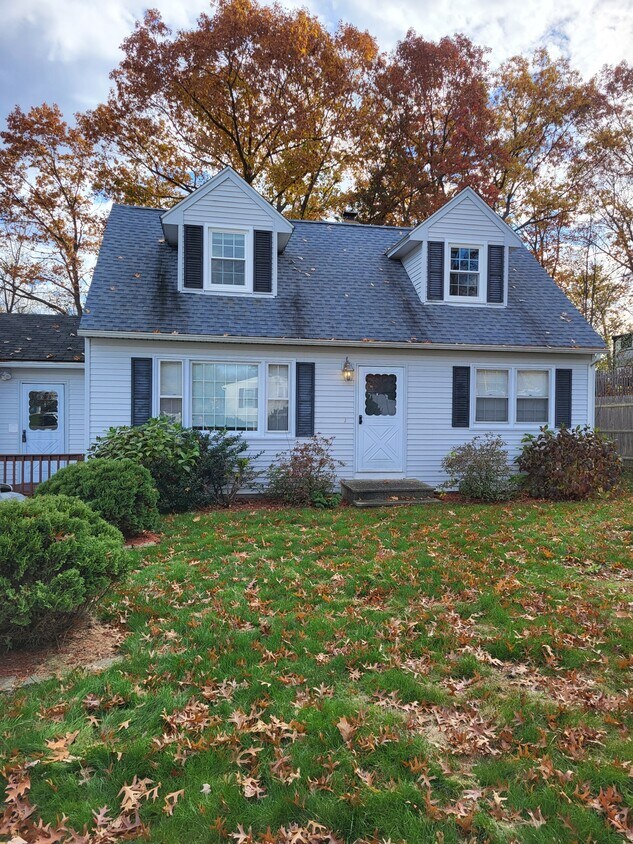 Foto principal - 141 Greenwood Ct