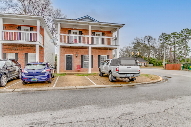 Building Photo - 1 Brook Meadows Cir