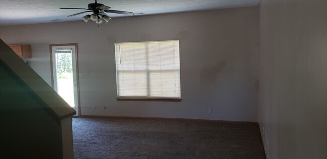 Photo - 3867-3871 Ledyard Street Apartment