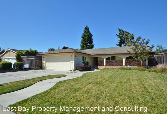 Foto del edificio - 4 br, 3 bath House - 48311 Hackberry St.