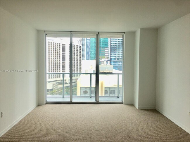 Foto del edificio - 500 Brickell Ave