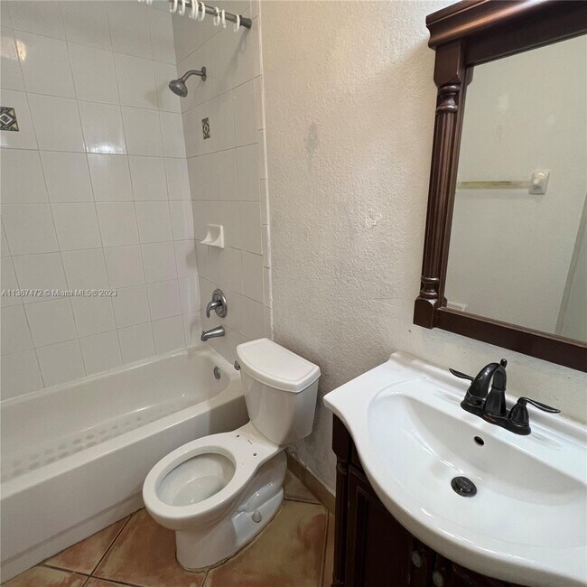 Building Photo - 8435 NW 189th Ln