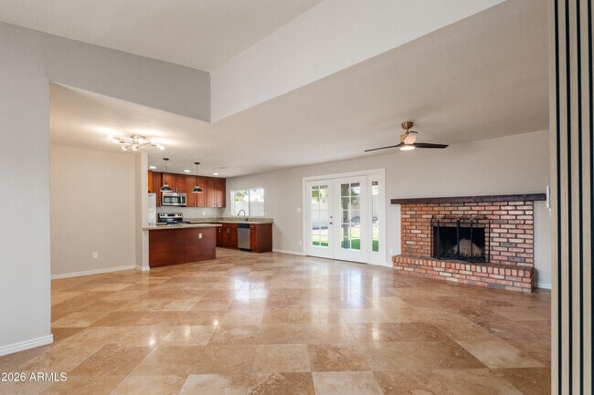 Foto del edificio - 4916 E Pershing Ave