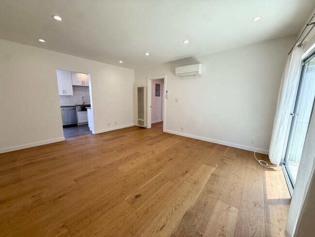Foto del edificio - 515 Pier Ave