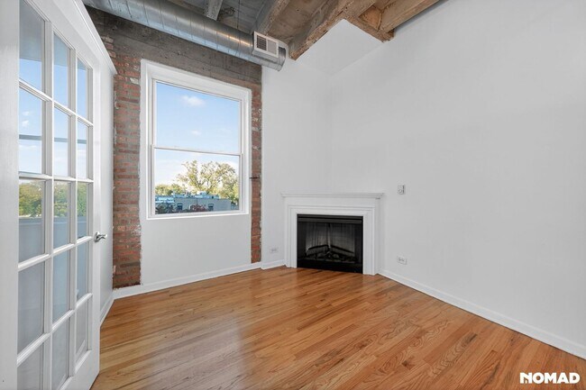 Foto del edificio - 4545 S Drexel Blvd