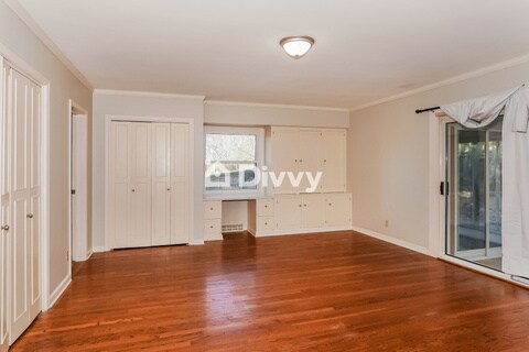 Foto del edificio - 2343 Ridgewood Road