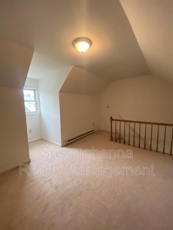 Building Photo - 107 Chukar Ct