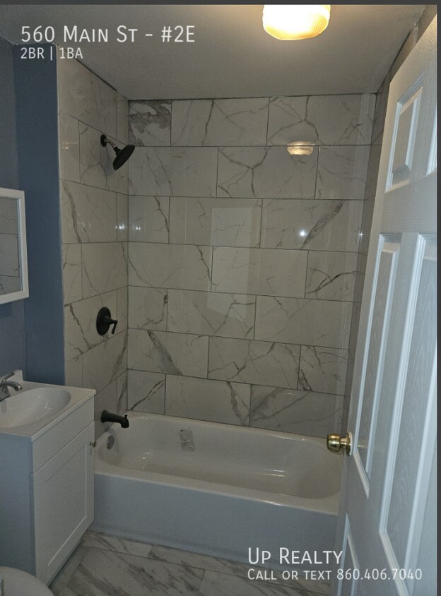 Foto del edificio - 560 Main St