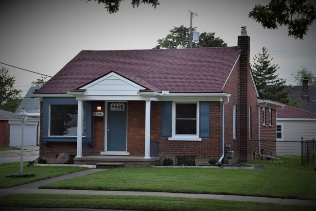 Building Photo - 1136 18th Street