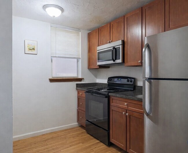 Foto del edificio - 10 Parker Hill Ave