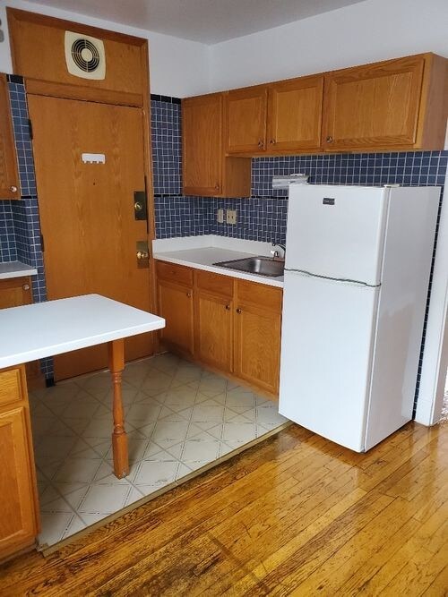 Foto del edificio - 3121 W Foster Ave