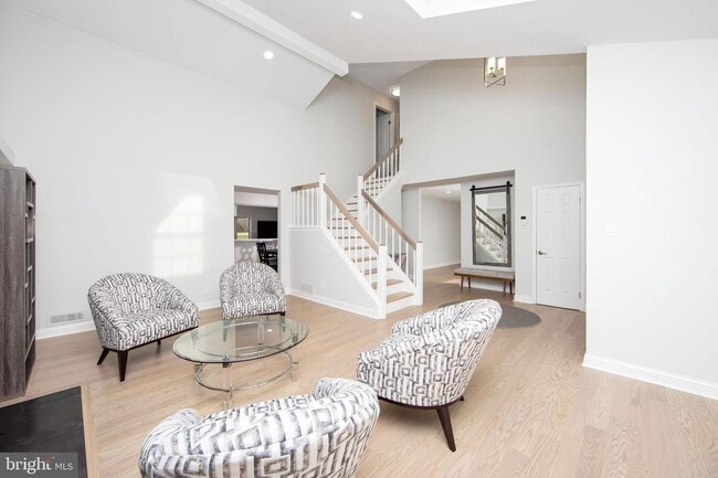 Building Photo - 17 Hardwicke Dr