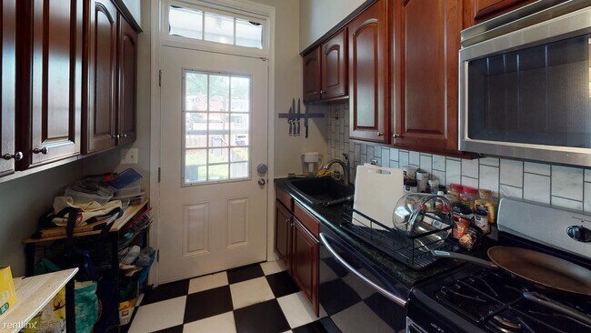 Foto del edificio - 924 10th St NE
