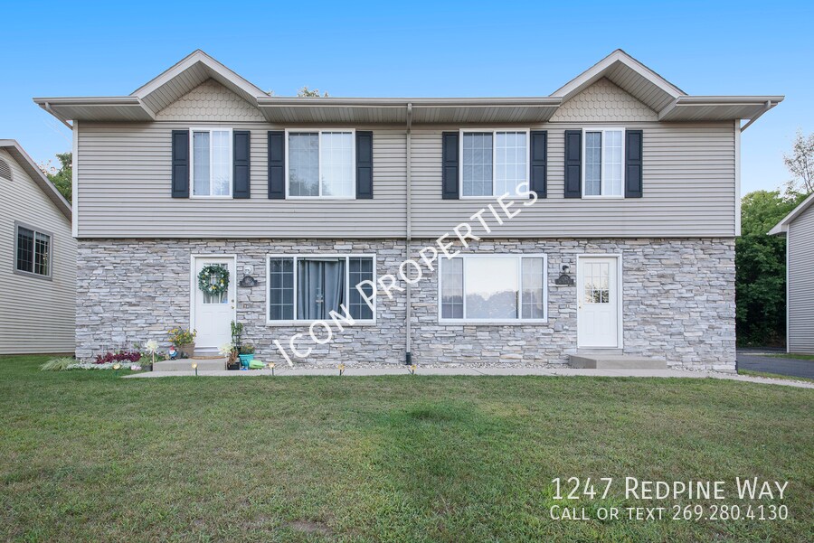 Primary Photo - 1247 Redpine Way