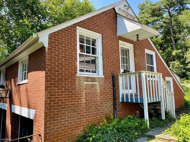 Building Photo - 1705 Rugby Ave