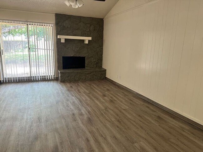 Building Photo - Nice Single Family Home in Birdville ISD