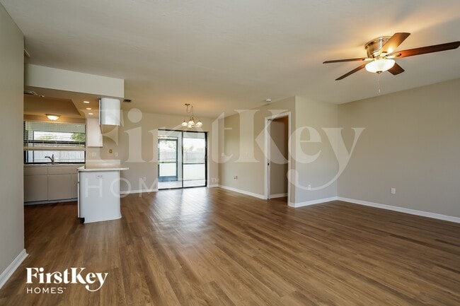 Foto del edificio - 1125 SE 33rd Terrace