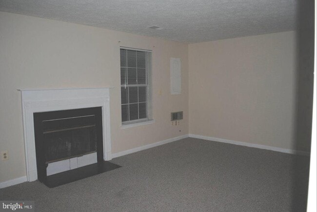 Building Photo - 501 Waters Cove Ct