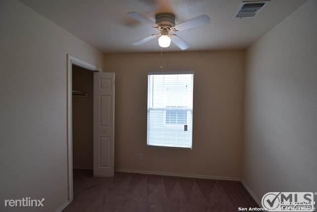 Building Photo - 1331 N Gevers St