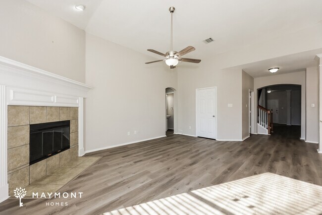 Foto del edificio - 2625 Gardendale Dr
