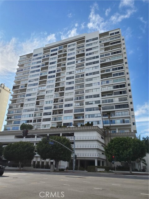 Building Photo - 10501 Wilshire Blvd