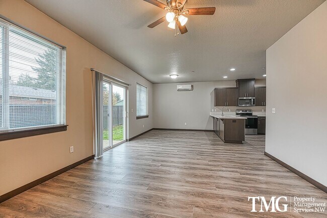 Photo - 2 Bedroom 2 Bathroom Duplex in a New Great Washougal Location! House