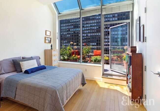 Foto del edificio - 303 E 33rd St