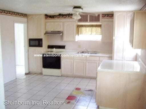 Building Photo - 1940 Princess Jeanne Dr