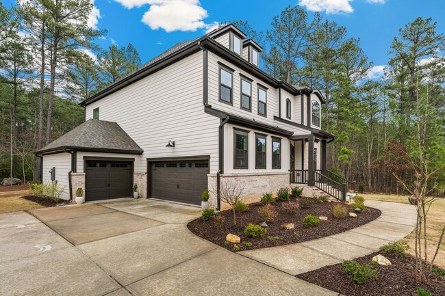 Building Photo - Luxury Living at The Parks at Meadowview