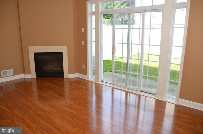 Foto del edificio - 17 Dogwood Ln