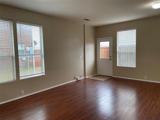 Foto del edificio - 2620 Tilden Dr